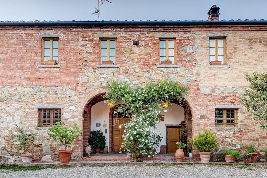Agriturismo Il Poggiarello Foiano Della Chiana Buitenkant foto