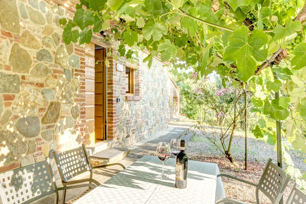 Agriturismo Il Poggiarello Foiano Della Chiana Buitenkant foto